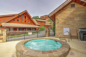 Smoky Mountain Retreat- Resort Cabin with modern amenities in the heart of PF Pigeon Forge